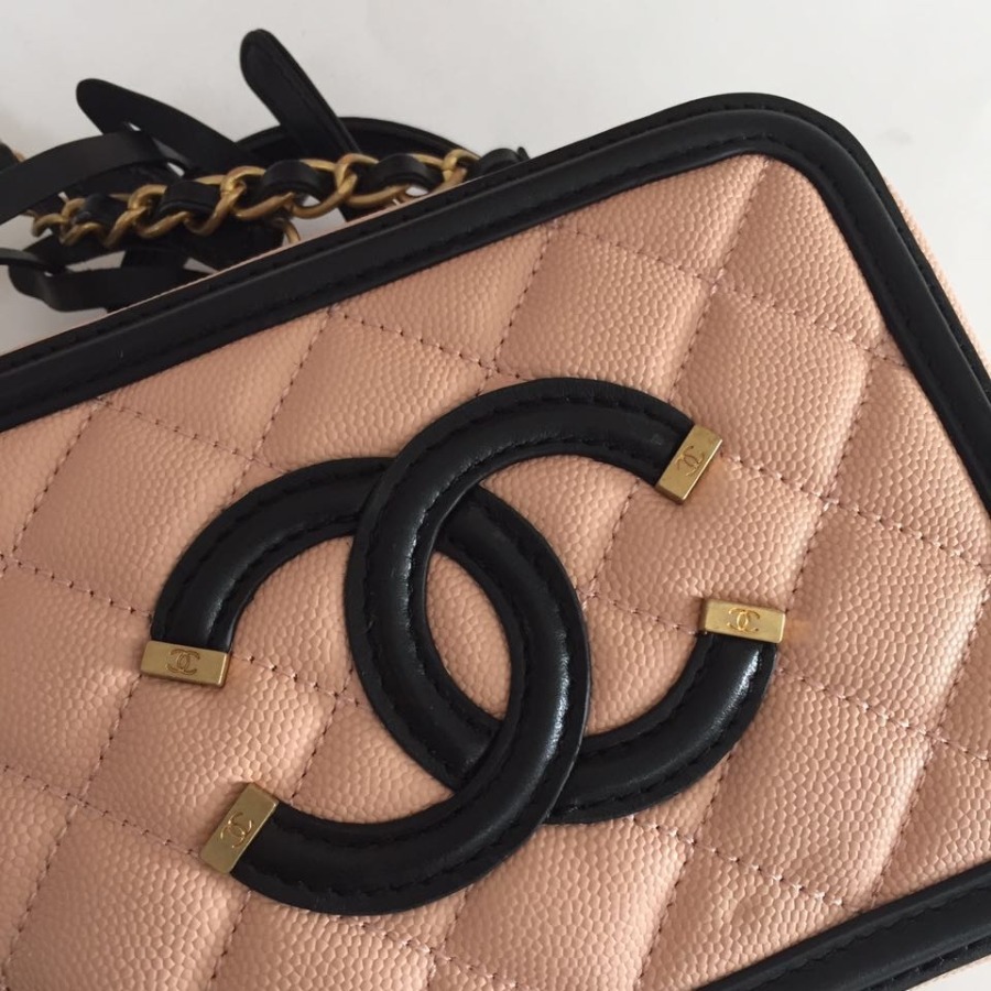 A93342 small vanity case, Chanel Handbag