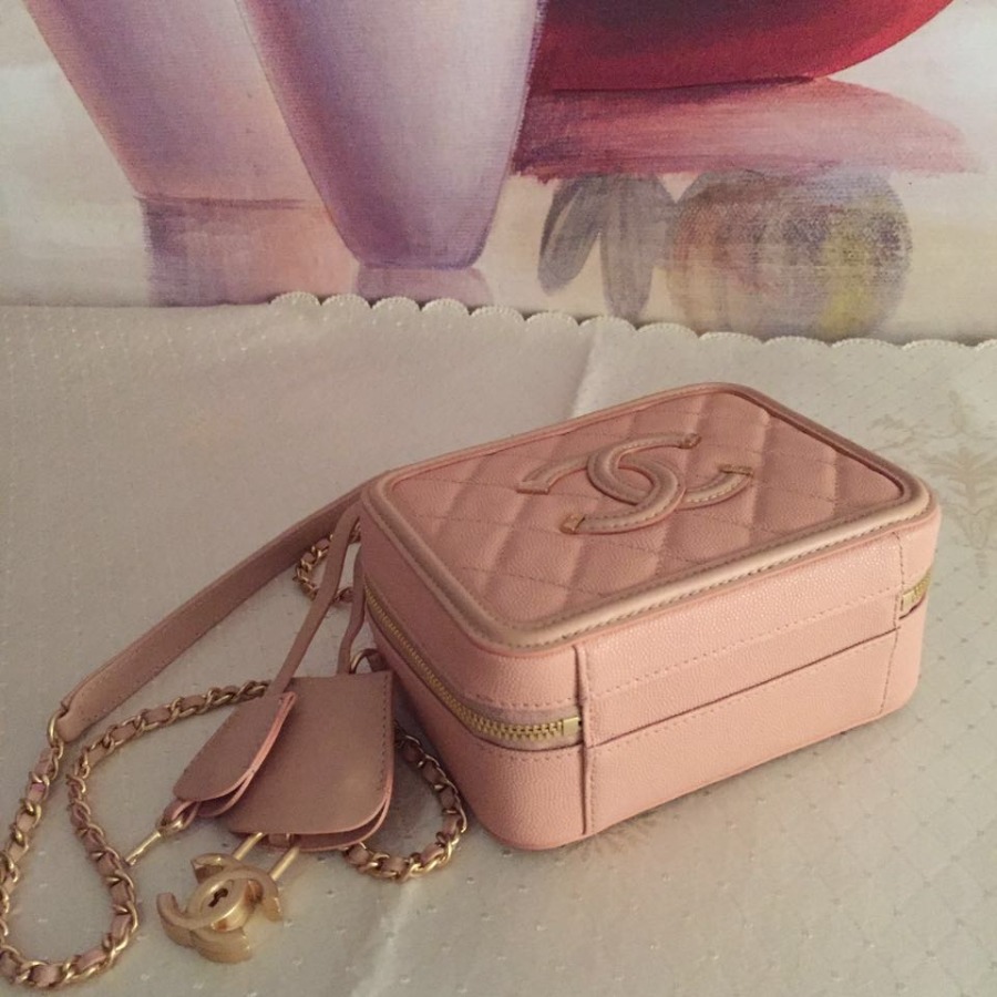 A93342 small vanity case, Chanel Handbag