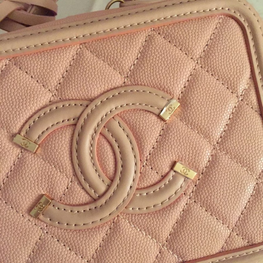 A93342 small vanity case, Chanel Handbag