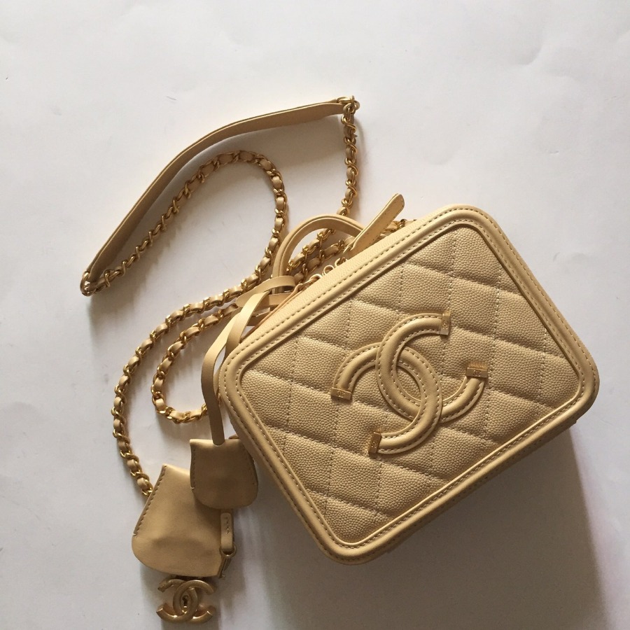 A93342 small vanity case, Chanel Handbag
