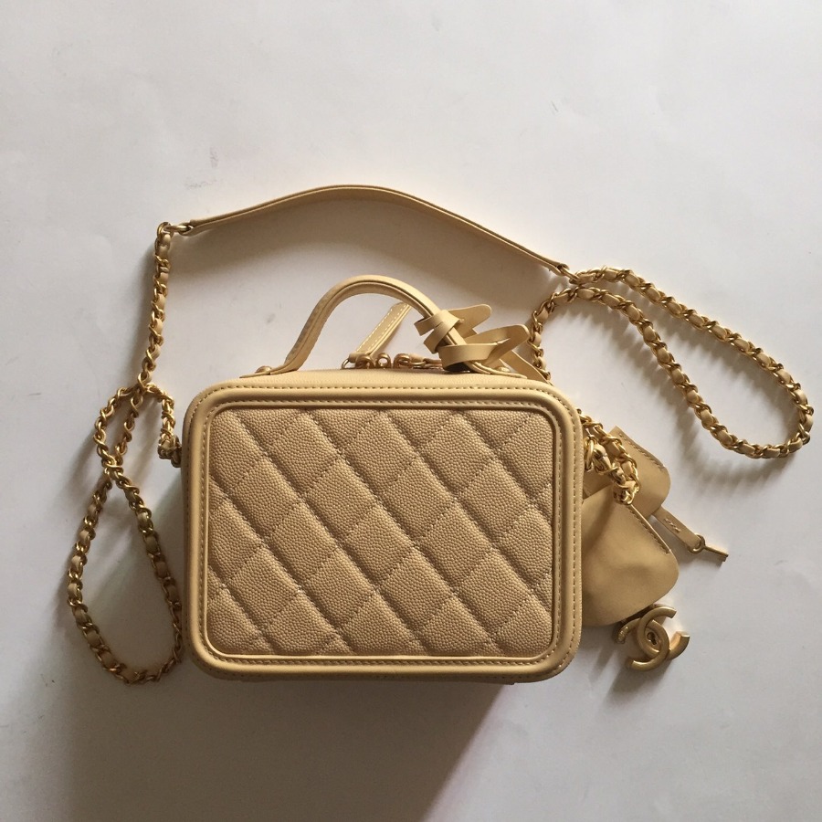 A93342 small vanity case, Chanel Handbag