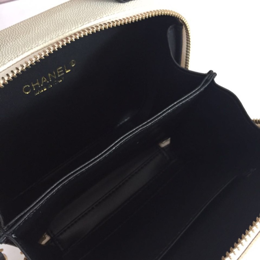 A93342 small vanity case, Chanel Handbag