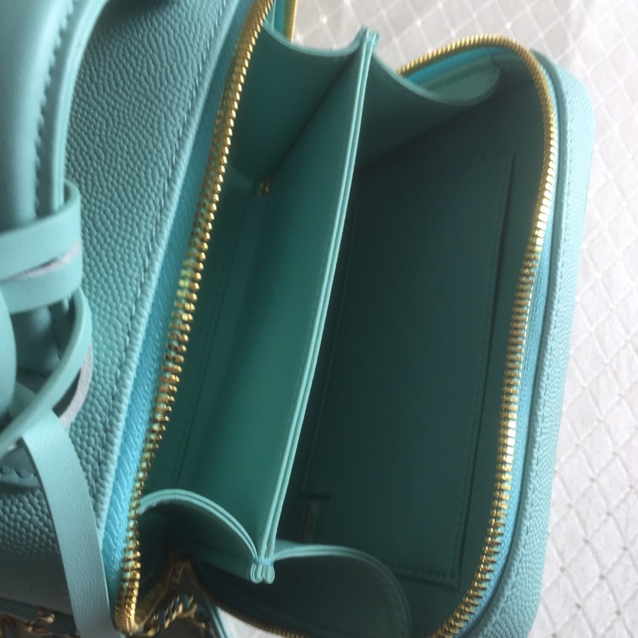 A93342 small vanity case, Chanel Handbag