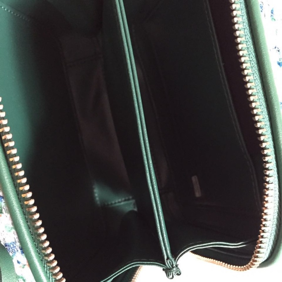 A93342 small vanity case, Chanel Handbag