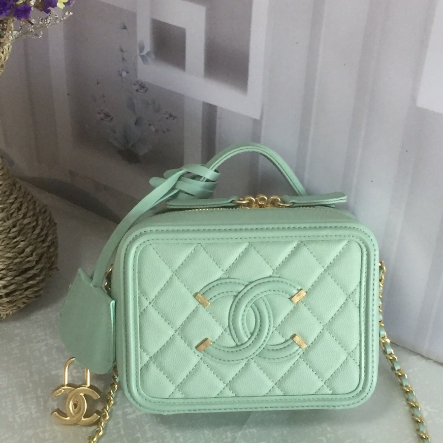 A93342 small vanity case, Chanel Handbag