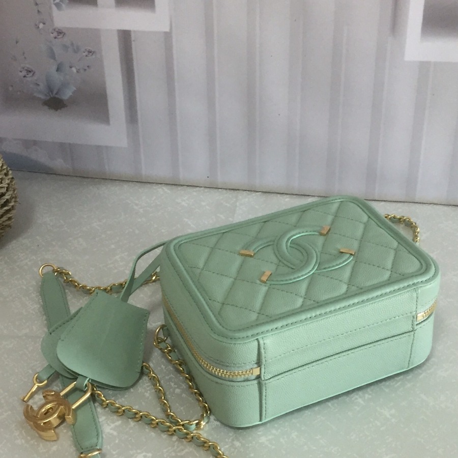 A93342 small vanity case, Chanel Handbag