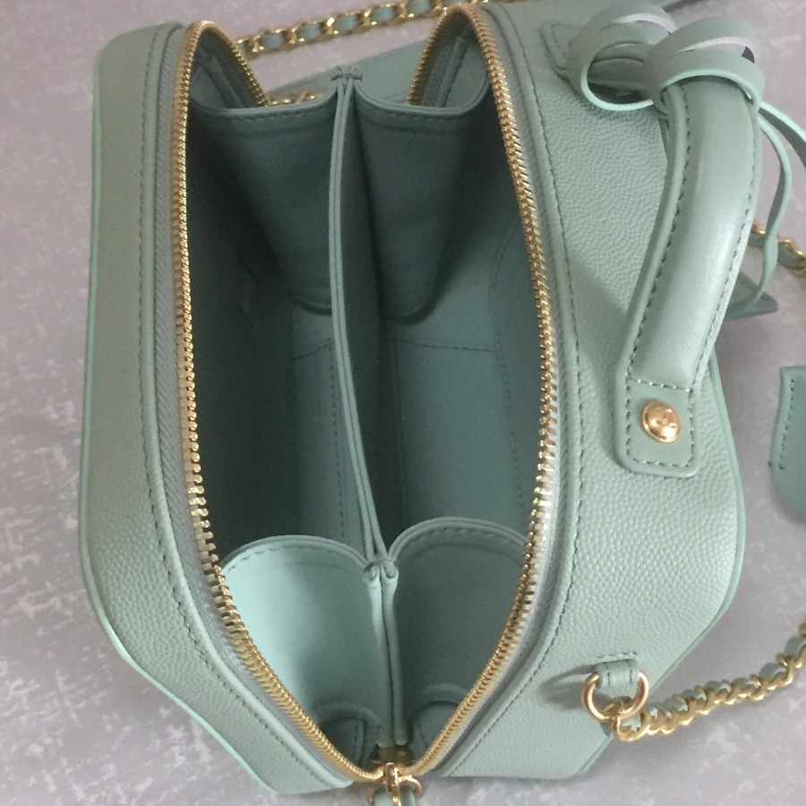A93342 small vanity case, Chanel Handbag