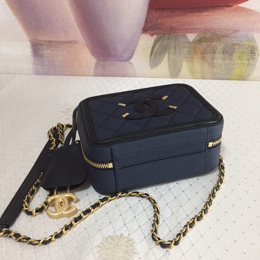 A93342 small vanity case, Chanel Handbag
