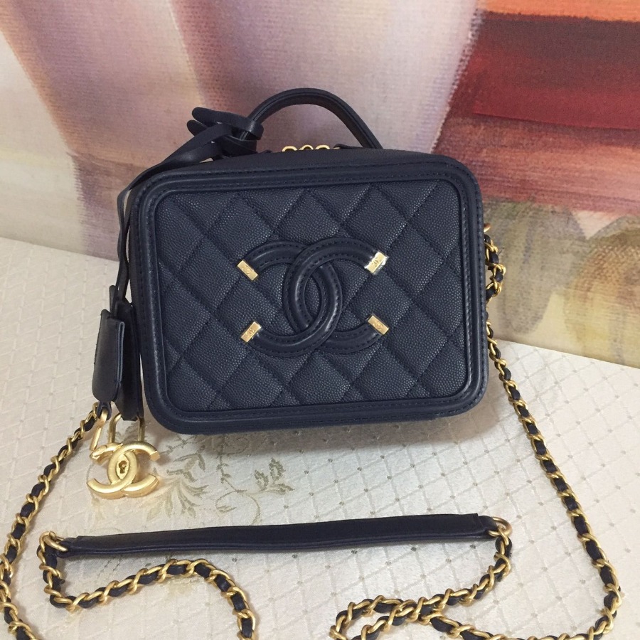 A93342 small vanity case, Chanel Handbag