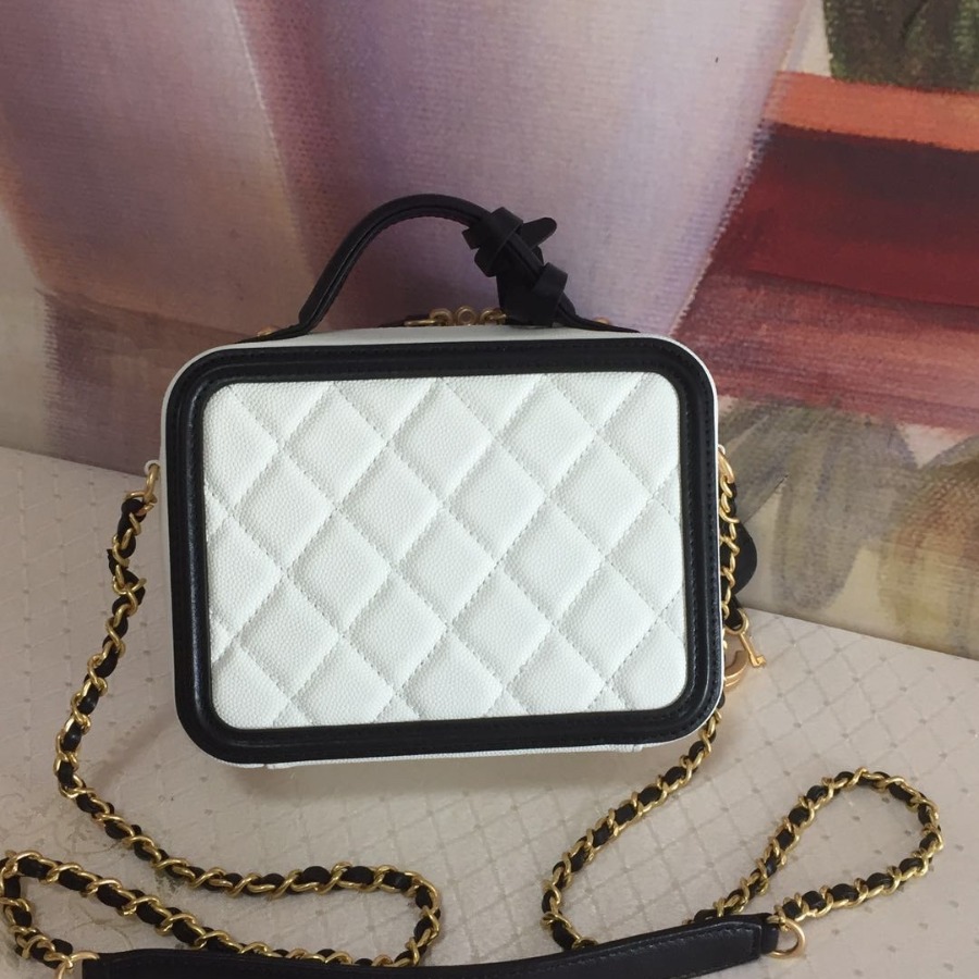 A93342 small vanity case, Chanel Handbag