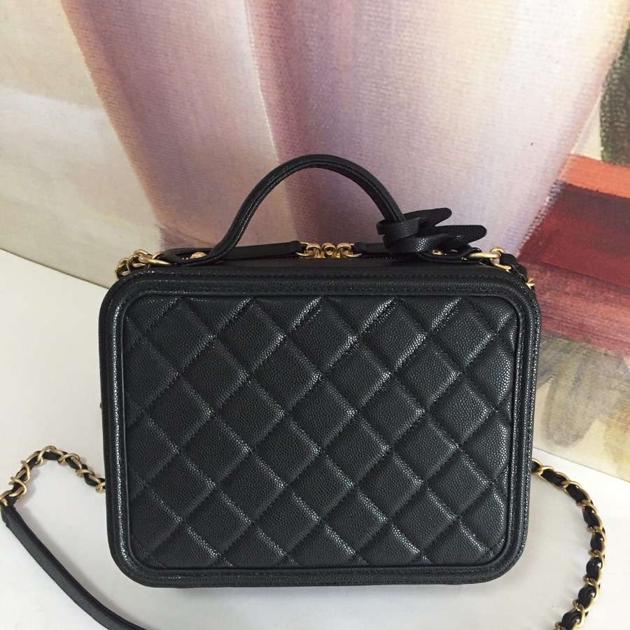 A93343 vanity case, Chanel Handbag