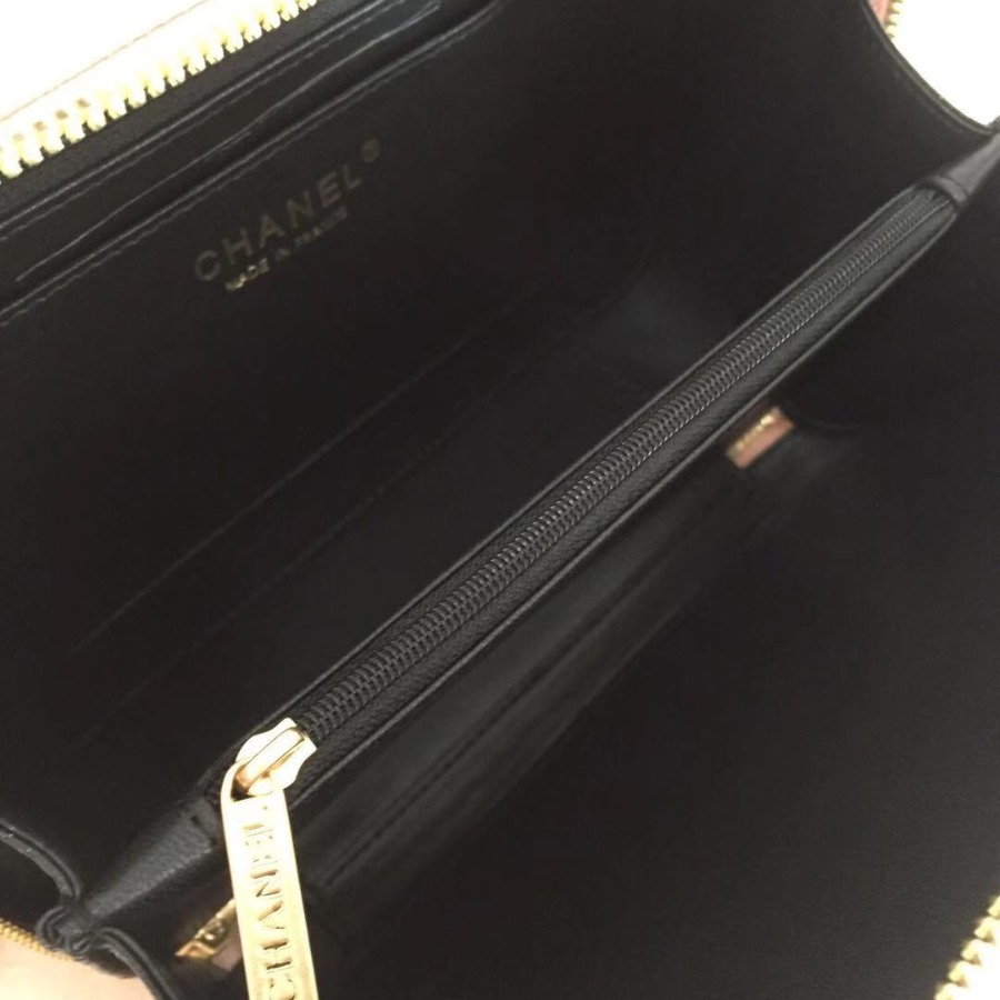 A93343 vanity case, Chanel Handbag