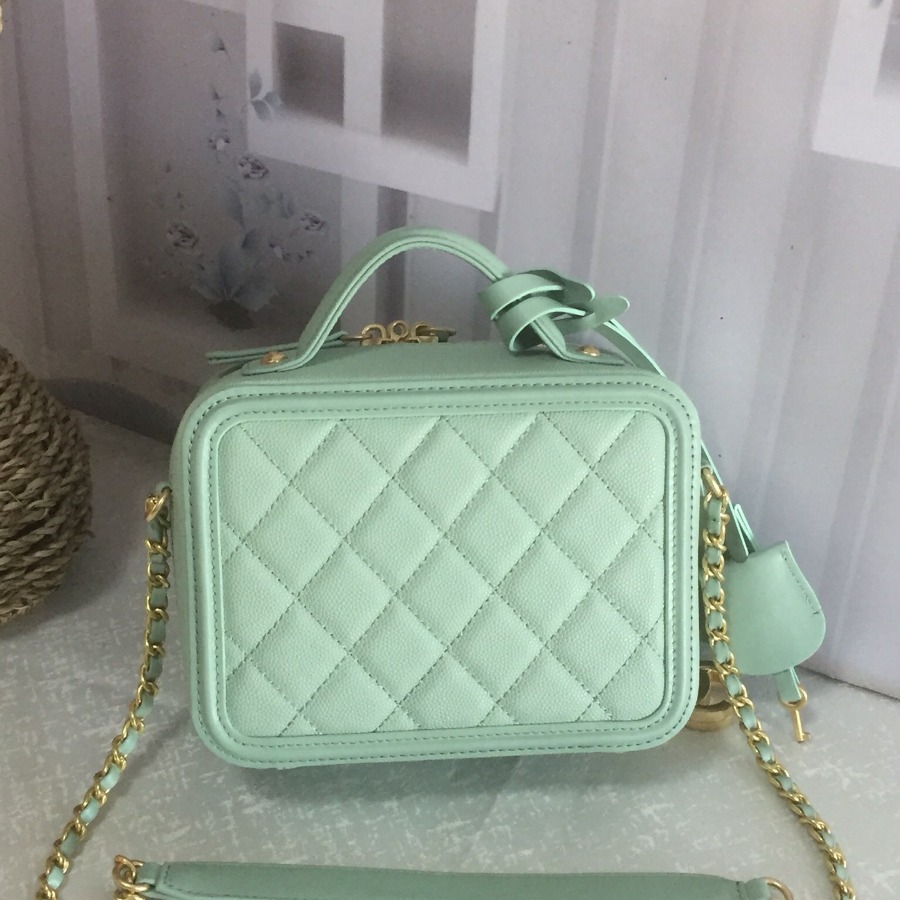 A93343 vanity case, Chanel Handbag