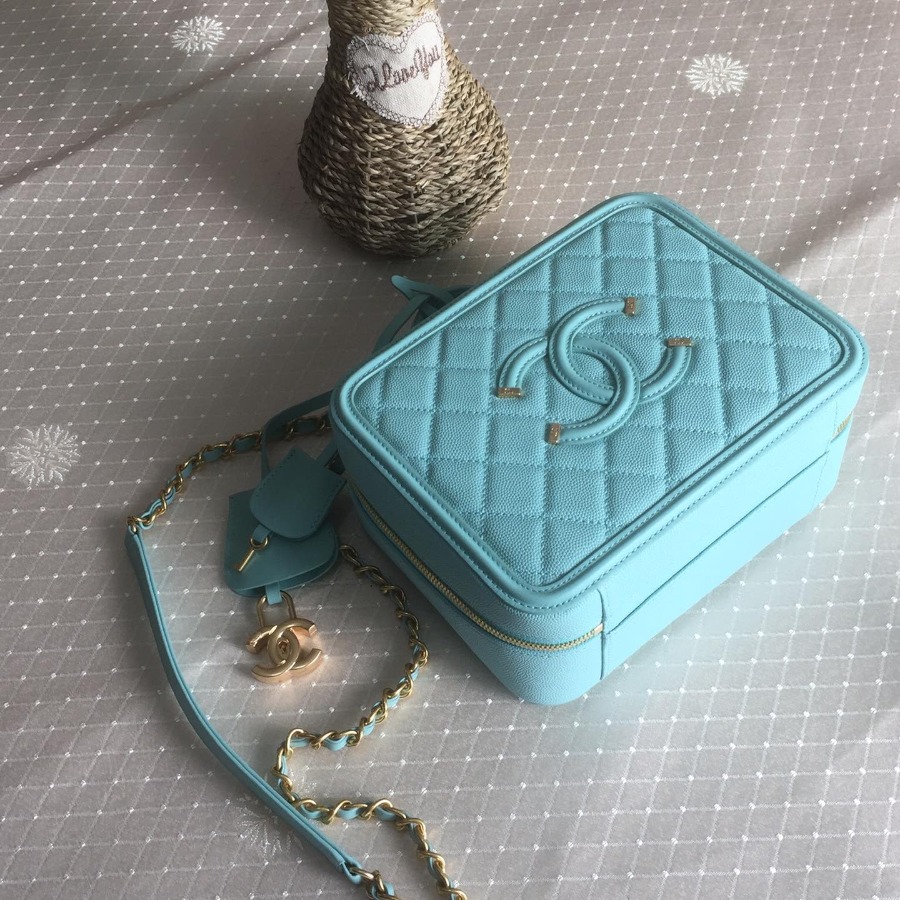 A93343 vanity case, Chanel Handbag