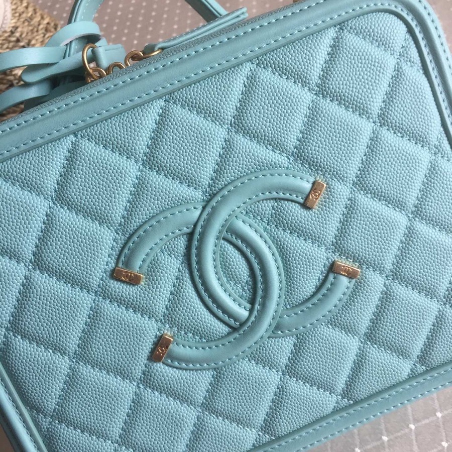 A93343 vanity case, Chanel Handbag