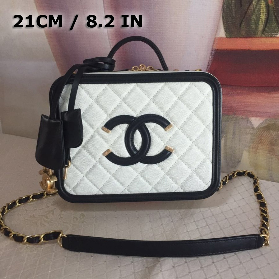 A93343 vanity case, Chanel Handbag