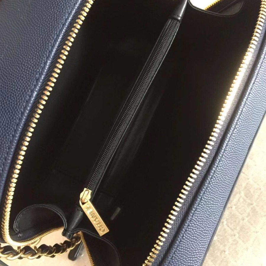 A93343 vanity case, Chanel Handbag