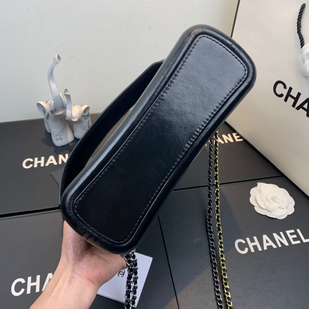 AS0866, chanel's gabrielle large hobo bag