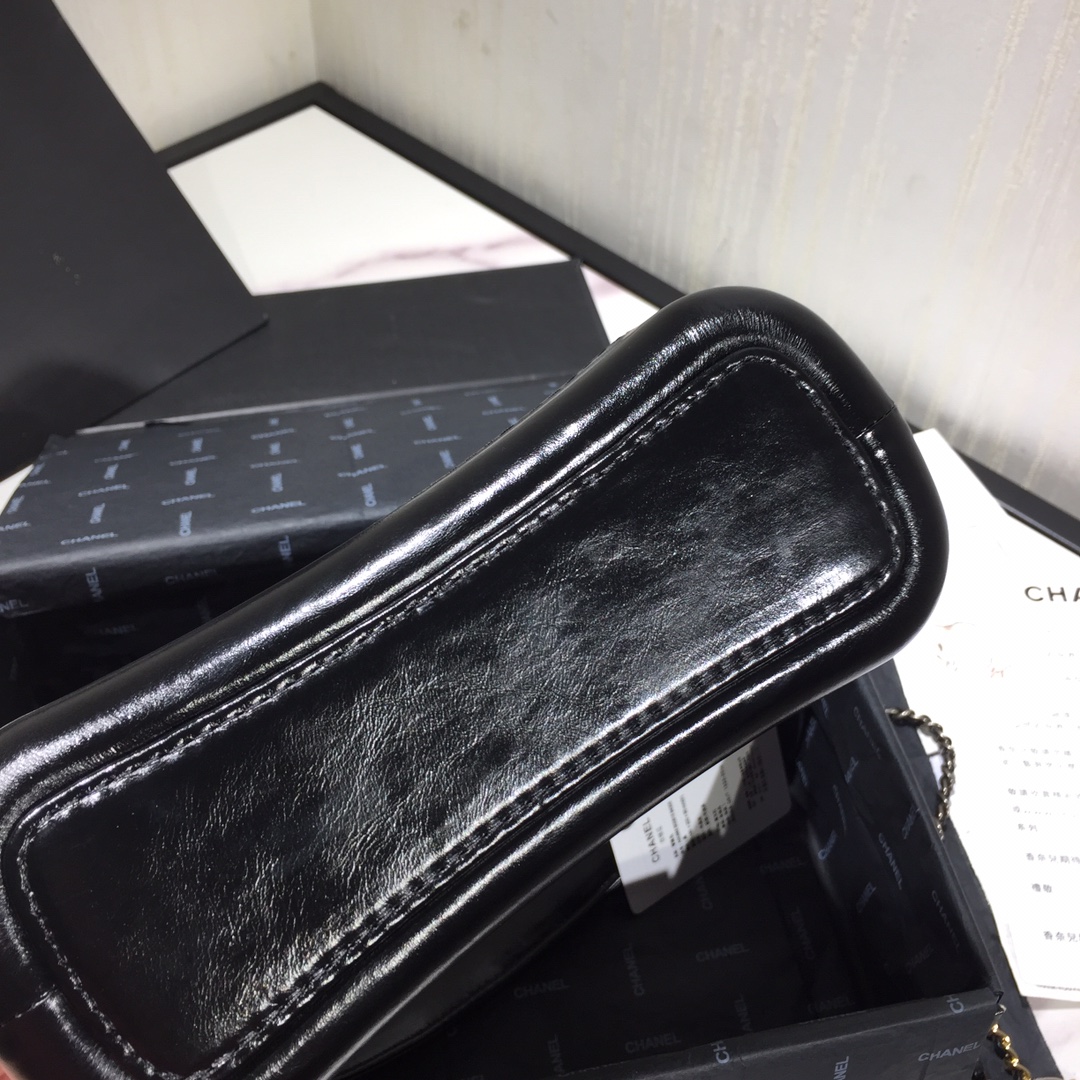 AS0865, chanel's gabrielle small hobo bag