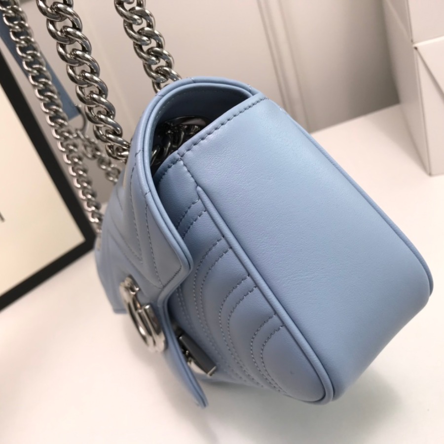 446744 GUCCI GG Marmont matelassé mini bag