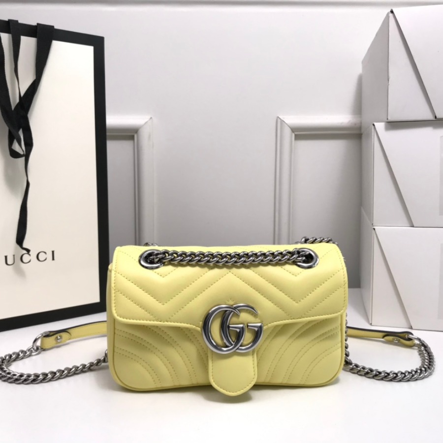 446744 GUCCI GG Marmont matelassé mini bag