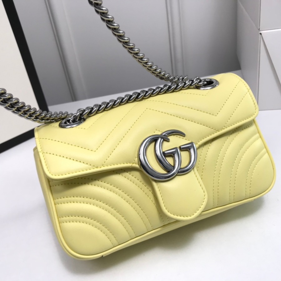 446744 GUCCI GG Marmont matelassé mini bag
