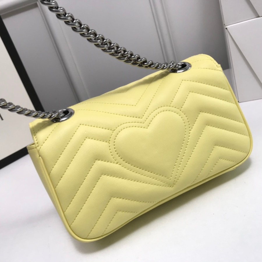 446744 GUCCI GG Marmont matelassé mini bag