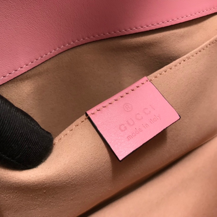 446744 GUCCI GG Marmont matelassé mini bag