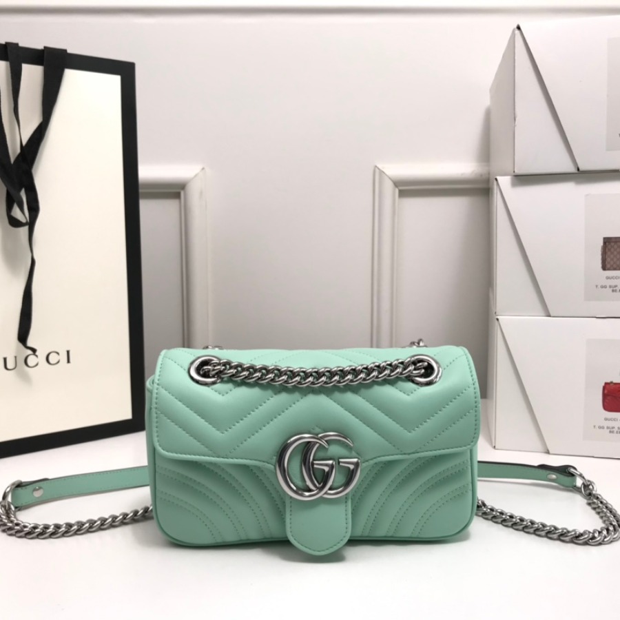 446744 GUCCI GG Marmont matelassé mini bag