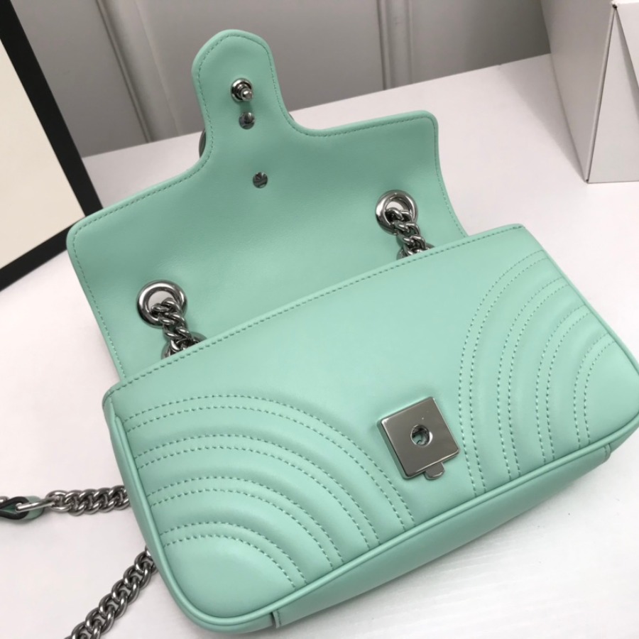 446744 GUCCI GG Marmont matelassé mini bag