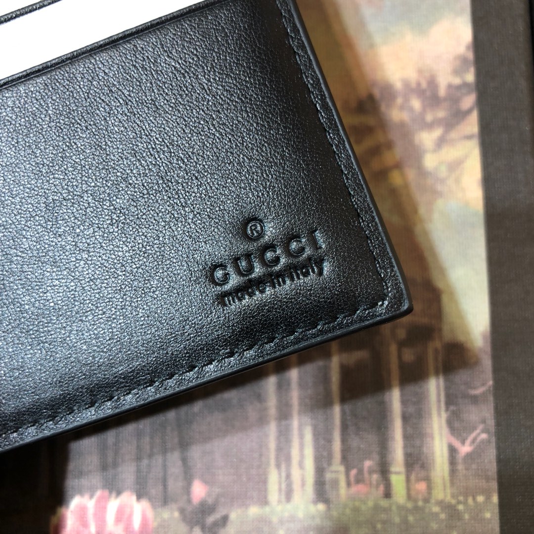451268 Gucci Kingsnake print GG Supreme wallet