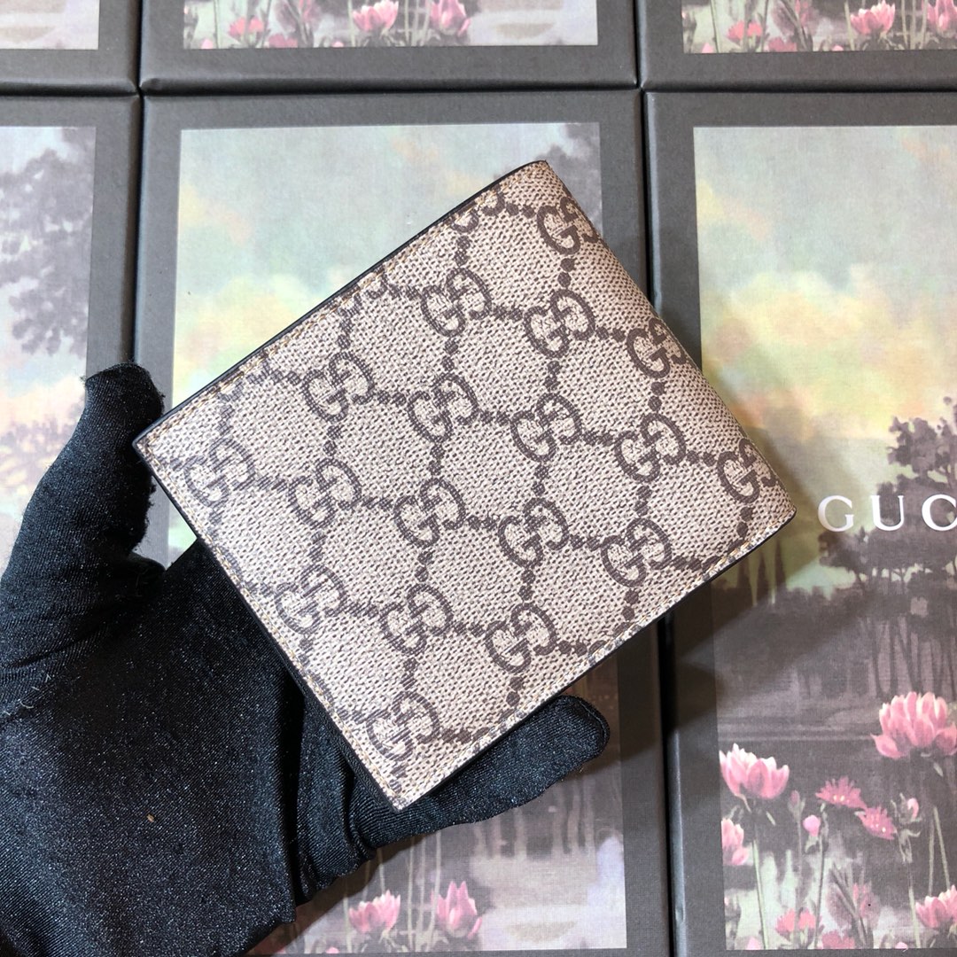451268 Gucci Tiger print GG Supreme wallet, 