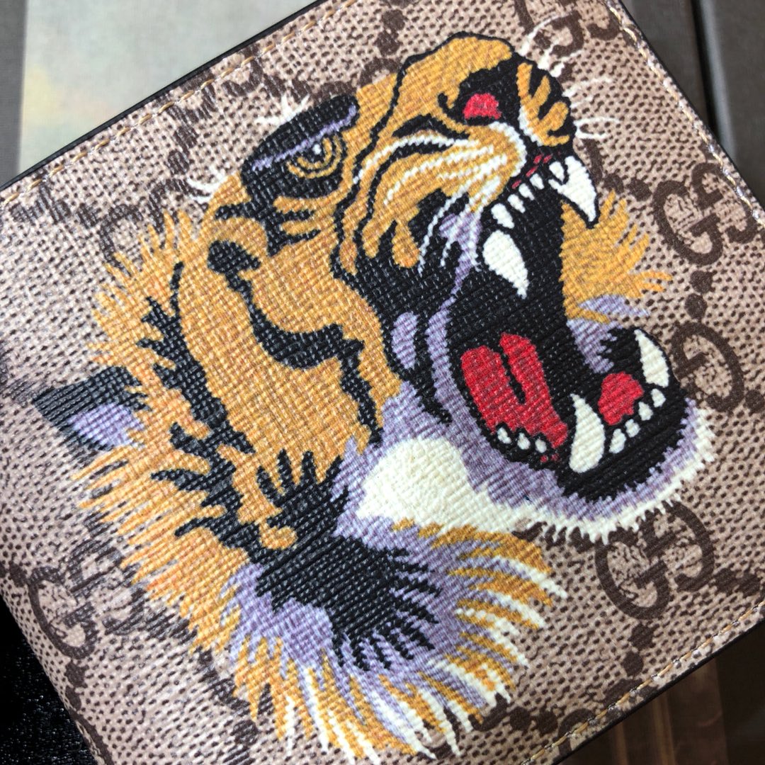 451268 Gucci Tiger print GG Supreme wallet, 