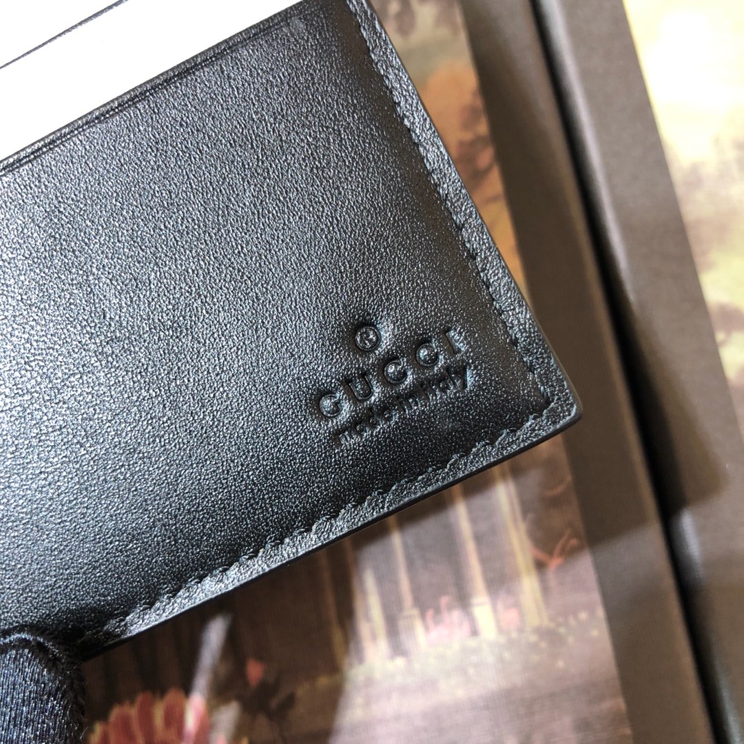 451268 Gucci Tiger print GG Supreme wallet, 
