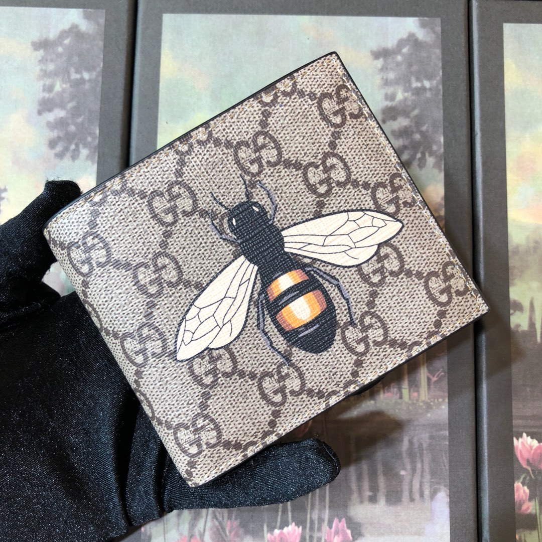 451268 Gucci Bee print GG Supreme wallet, 