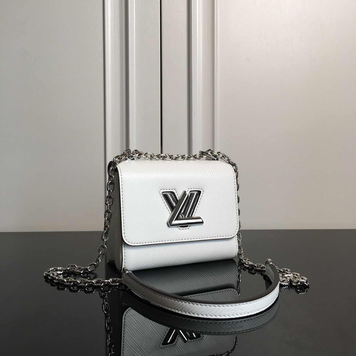 M56118 TWIST MINI, Louis Vuitton LV