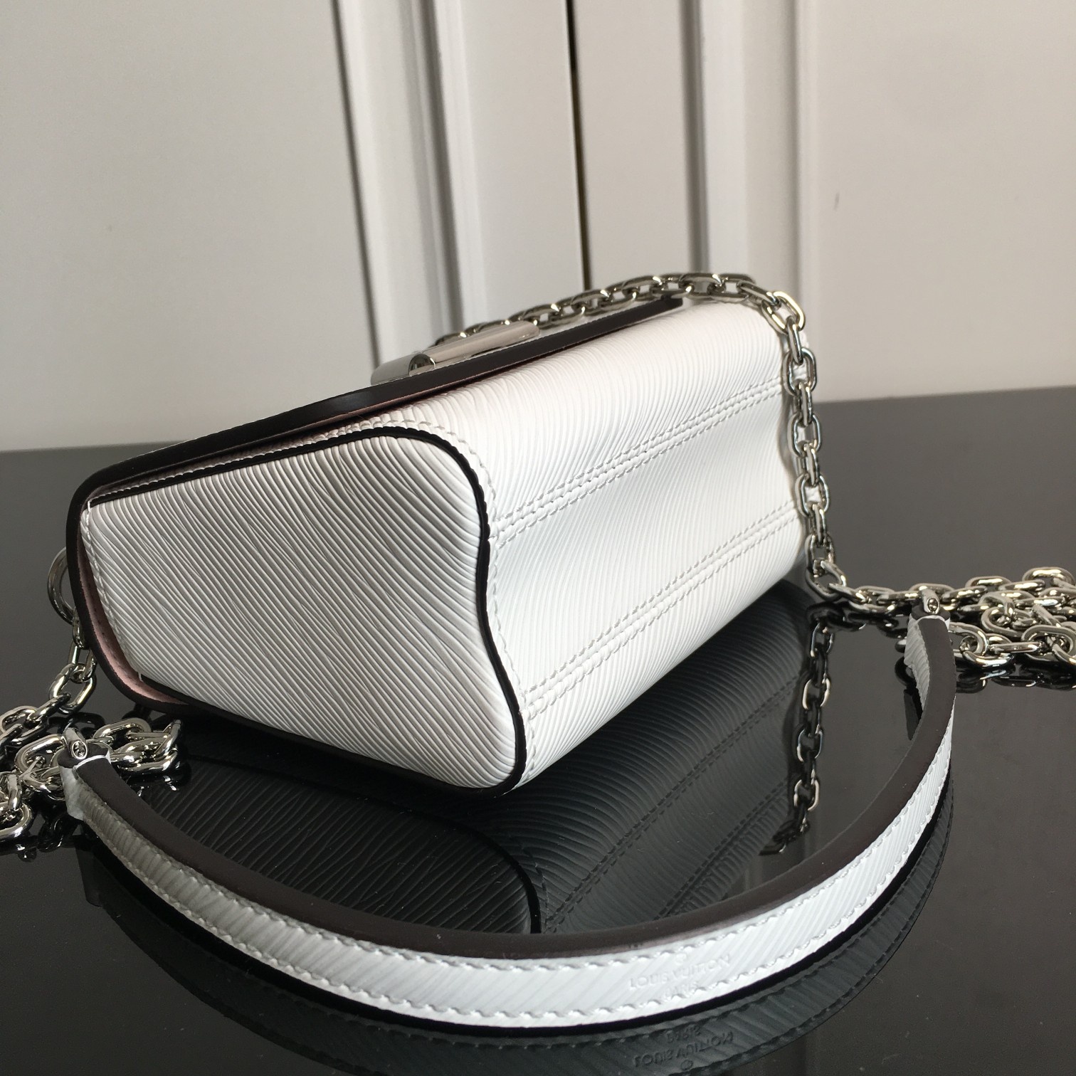 M56118 TWIST MINI, Louis Vuitton LV