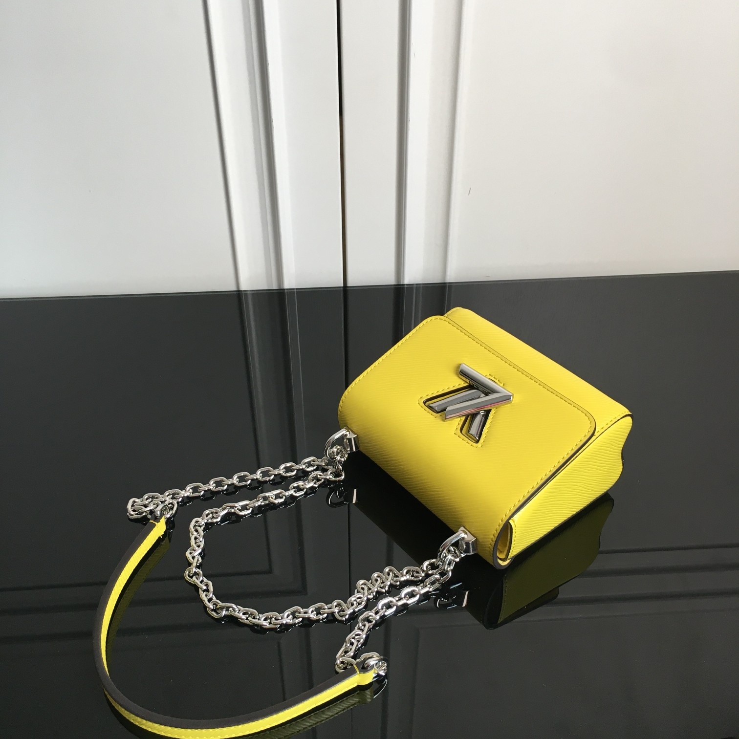 M56119 TWIST MINI, Louis Vuitton LV
