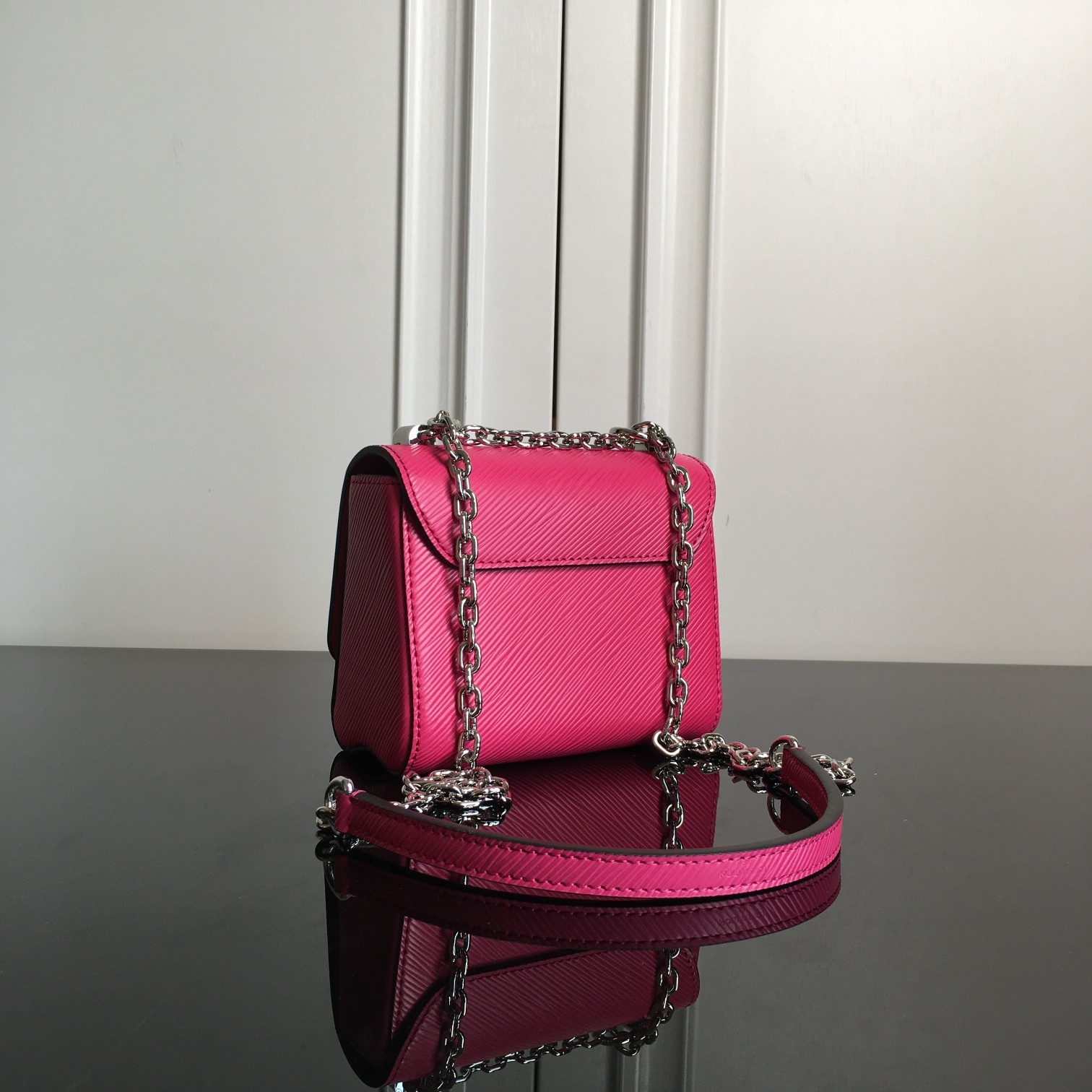M56120 TWIST MINI, Louis Vuitton LV