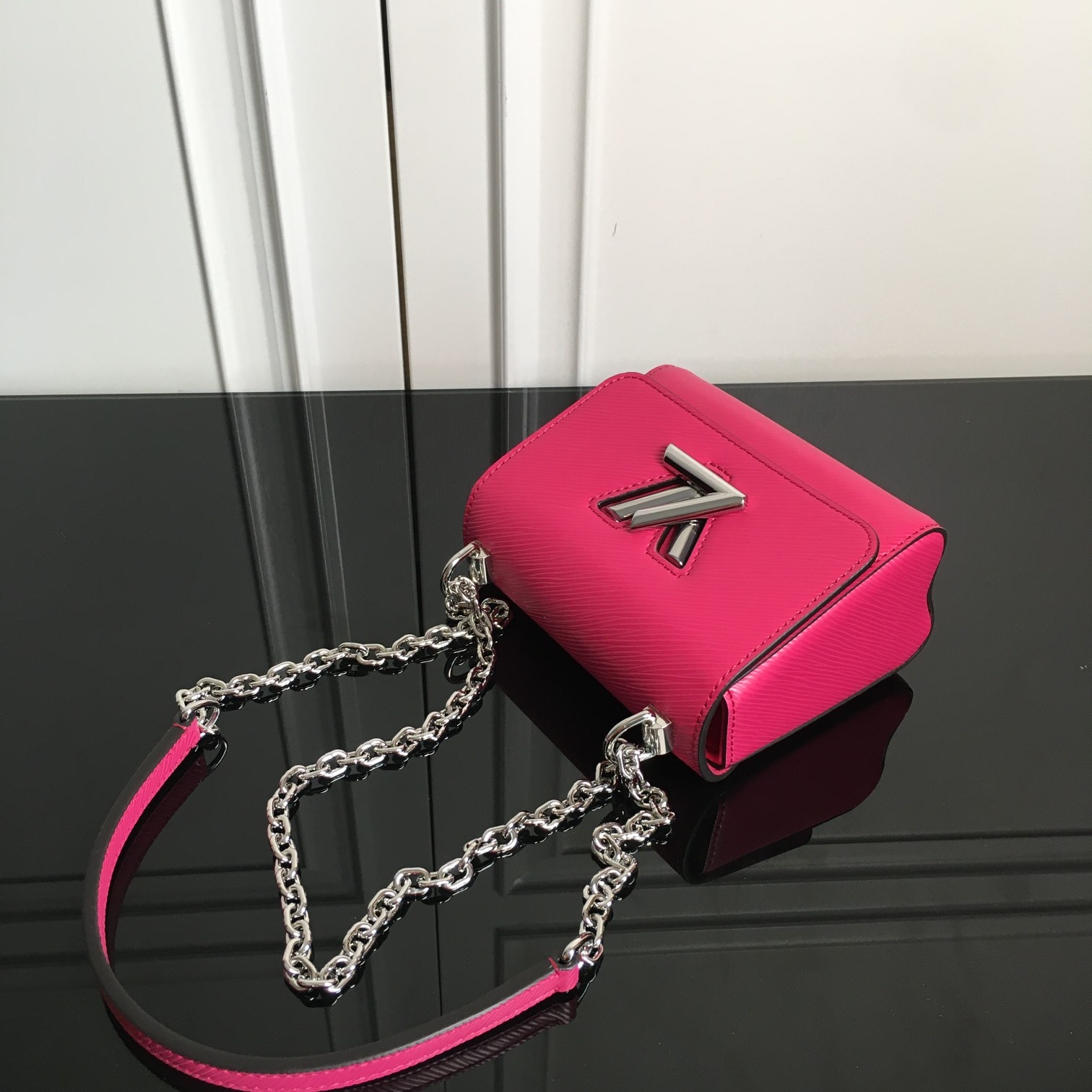M56120 TWIST MINI, Louis Vuitton LV