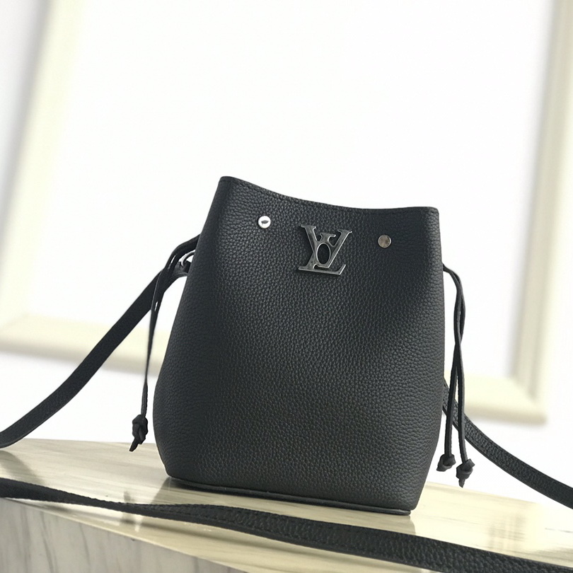 M68709 NANO LOCKME BUCKET, Louis Vuitton LV