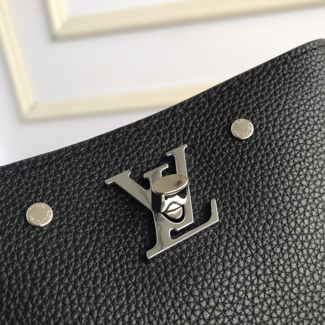 M68709 NANO LOCKME BUCKET, Louis Vuitton LV