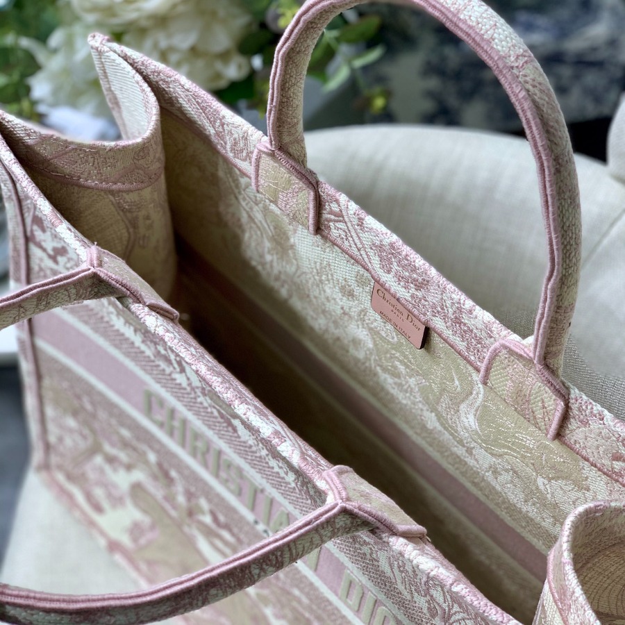 DIOR BOOK TOTE WITH DIOR OBLIQUE EMBROIDERY