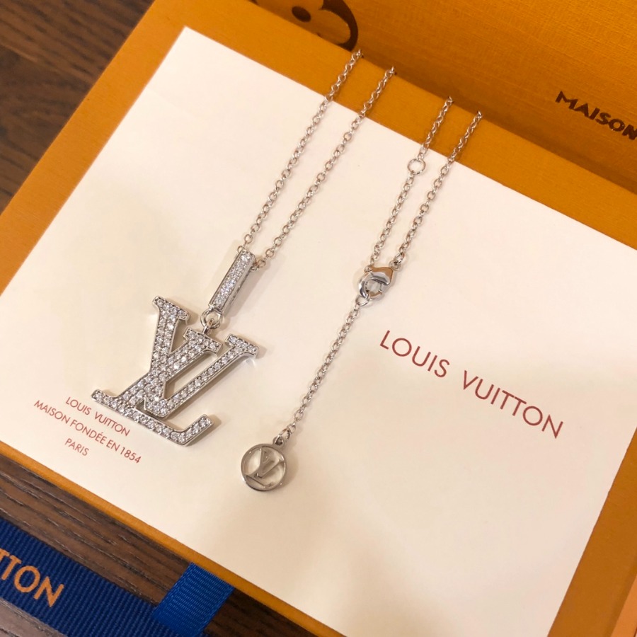 Necklaces and Pendants, Louis Vuitton LV