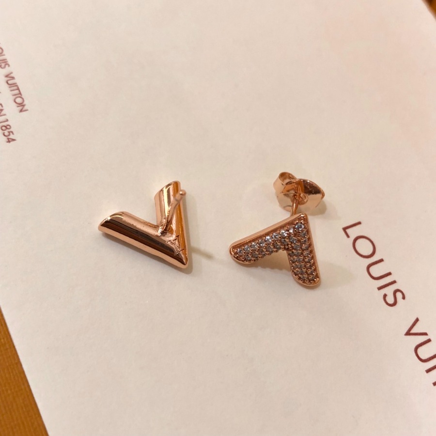 Earrings & Ear Stud, Louis Vuitton LV