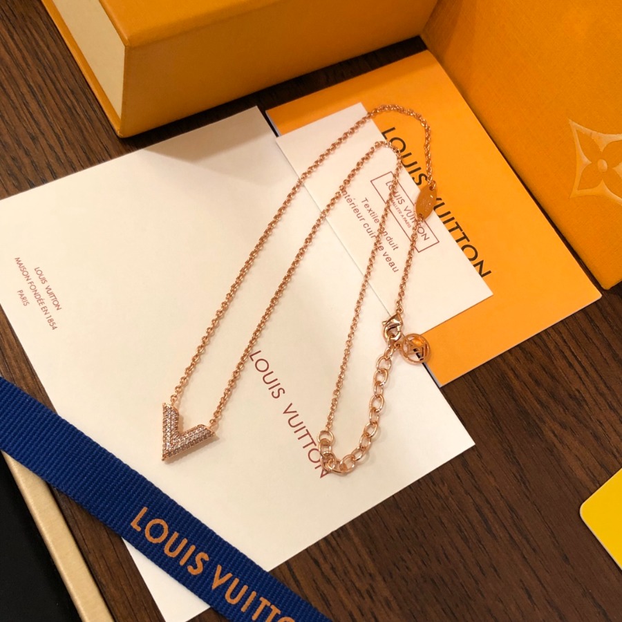 Necklaces and Pendants, Louis Vuitton LV