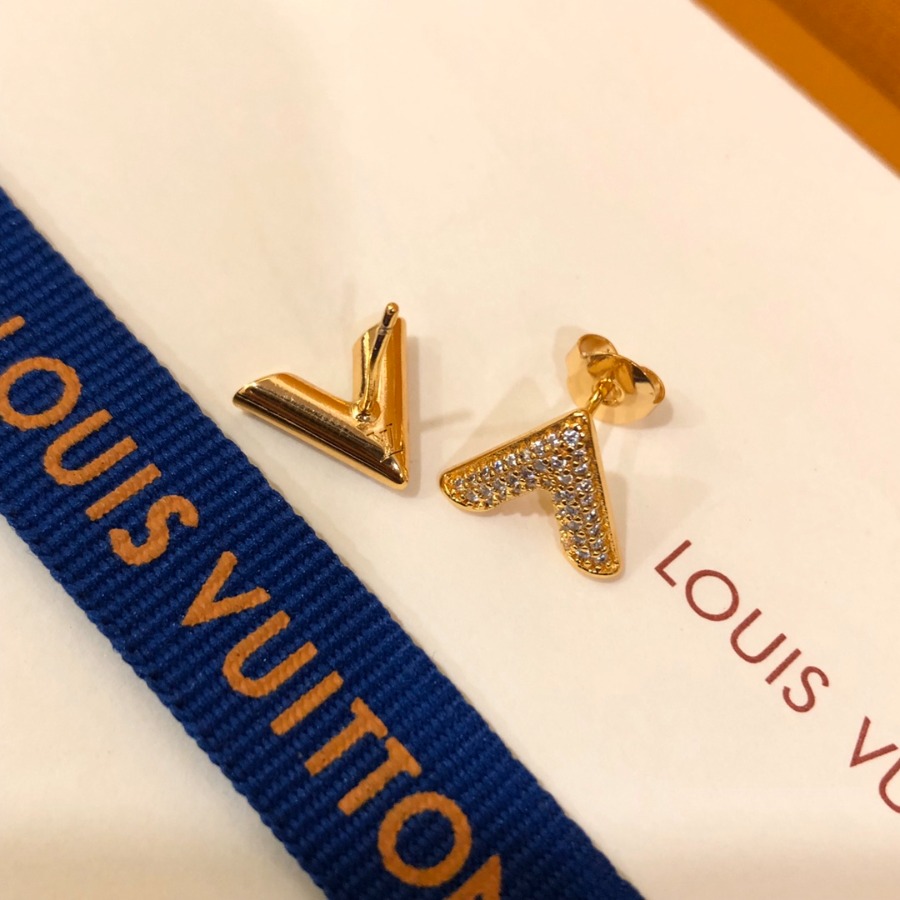Earrings & Ear Stud, Louis Vuitton LV