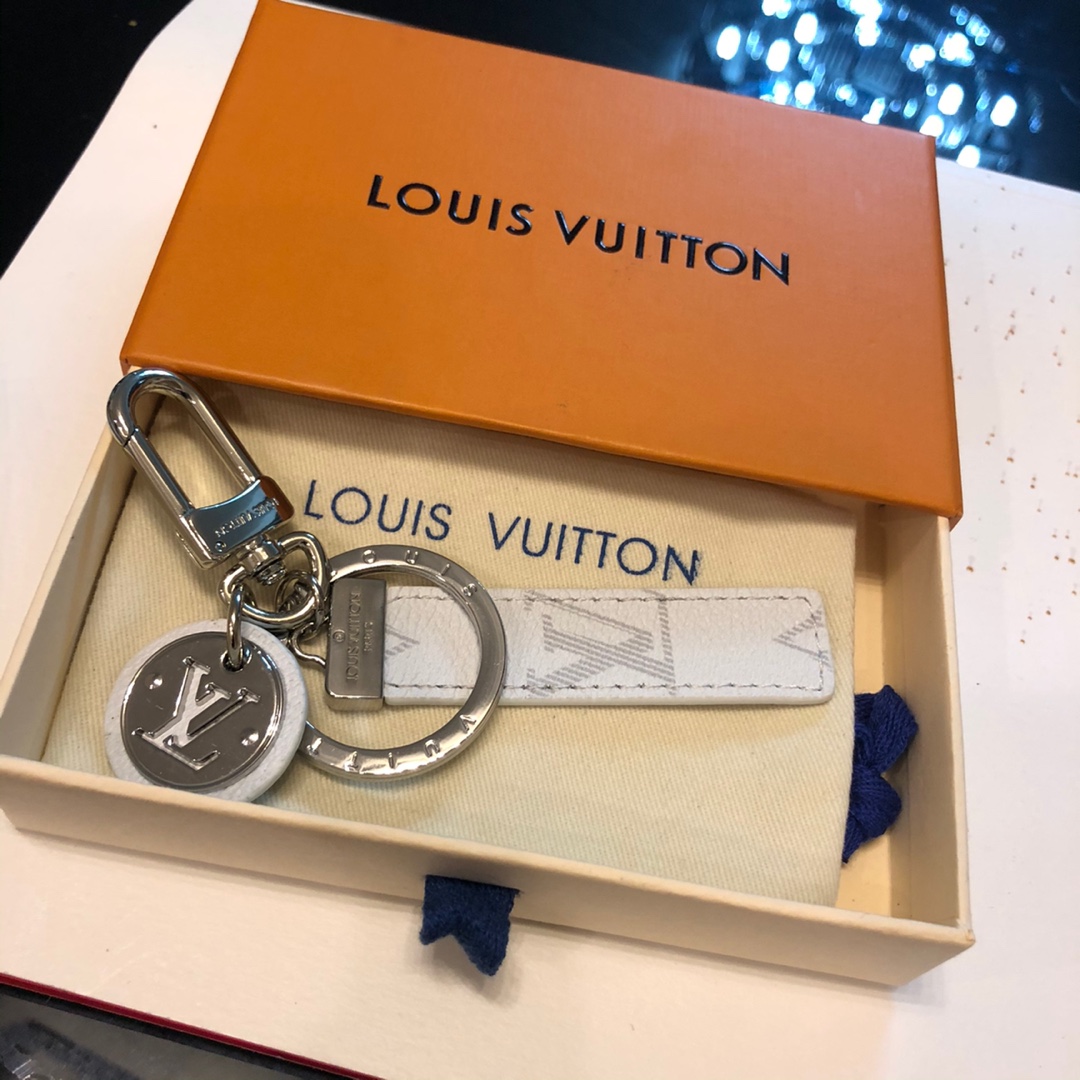 M69325 NEO LV CLUB BAG CHARM AND KEY HOLDER, Louis Vuitton LV, key chain
