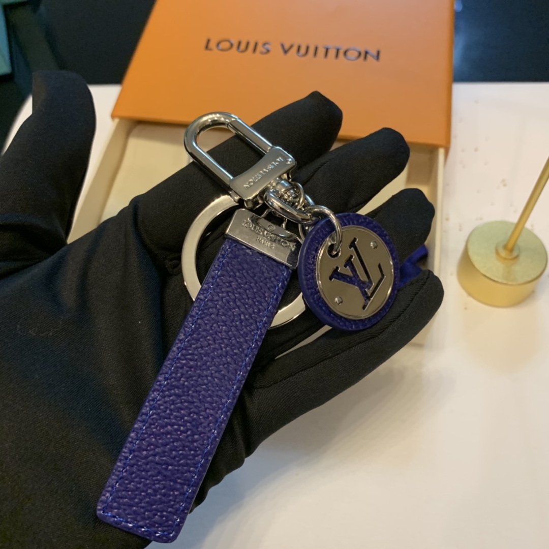 M69324 NEO LV CLUB BAG CHARM AND KEY HOLDER, Louis Vuitton LV, key chain