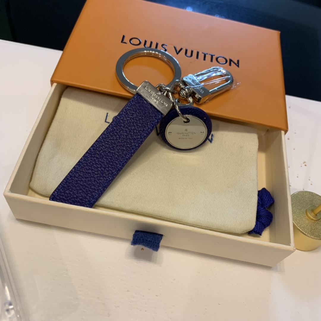 M69324 NEO LV CLUB BAG CHARM AND KEY HOLDER, Louis Vuitton LV, key chain